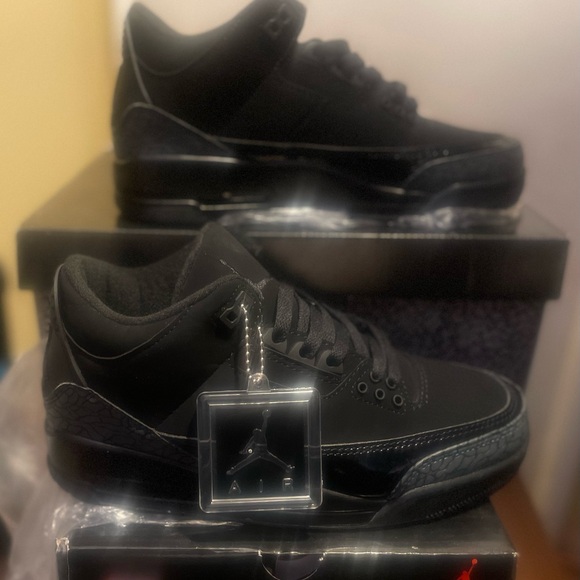 Air Jordan 4 Retro 'Black Cat' 2020 - Picture 4 of 4